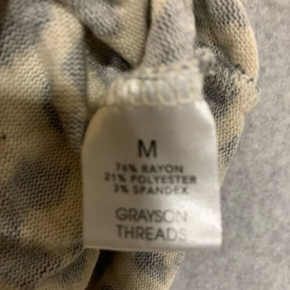 Grayson Threads leopard top womens medium long sleeve crewneck - Picture 2 of 6